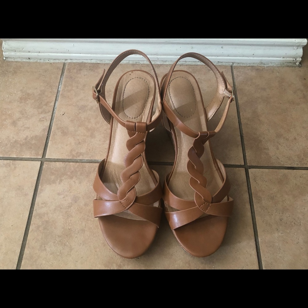 Summer Wedges! - Picture 2 of 3